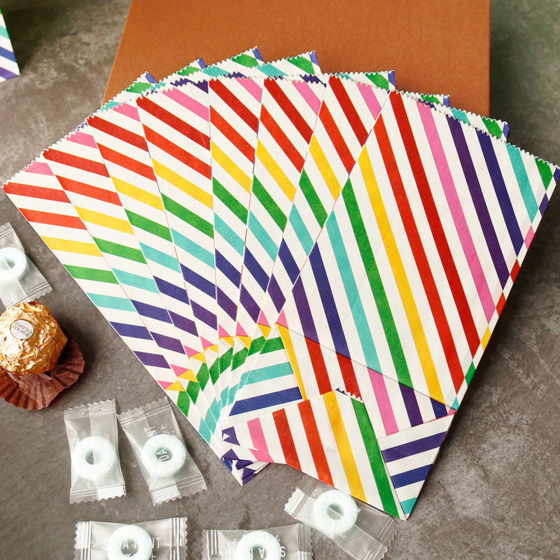 Small Paper Bags Rainbow Print - огляд і ціна Event Party Box