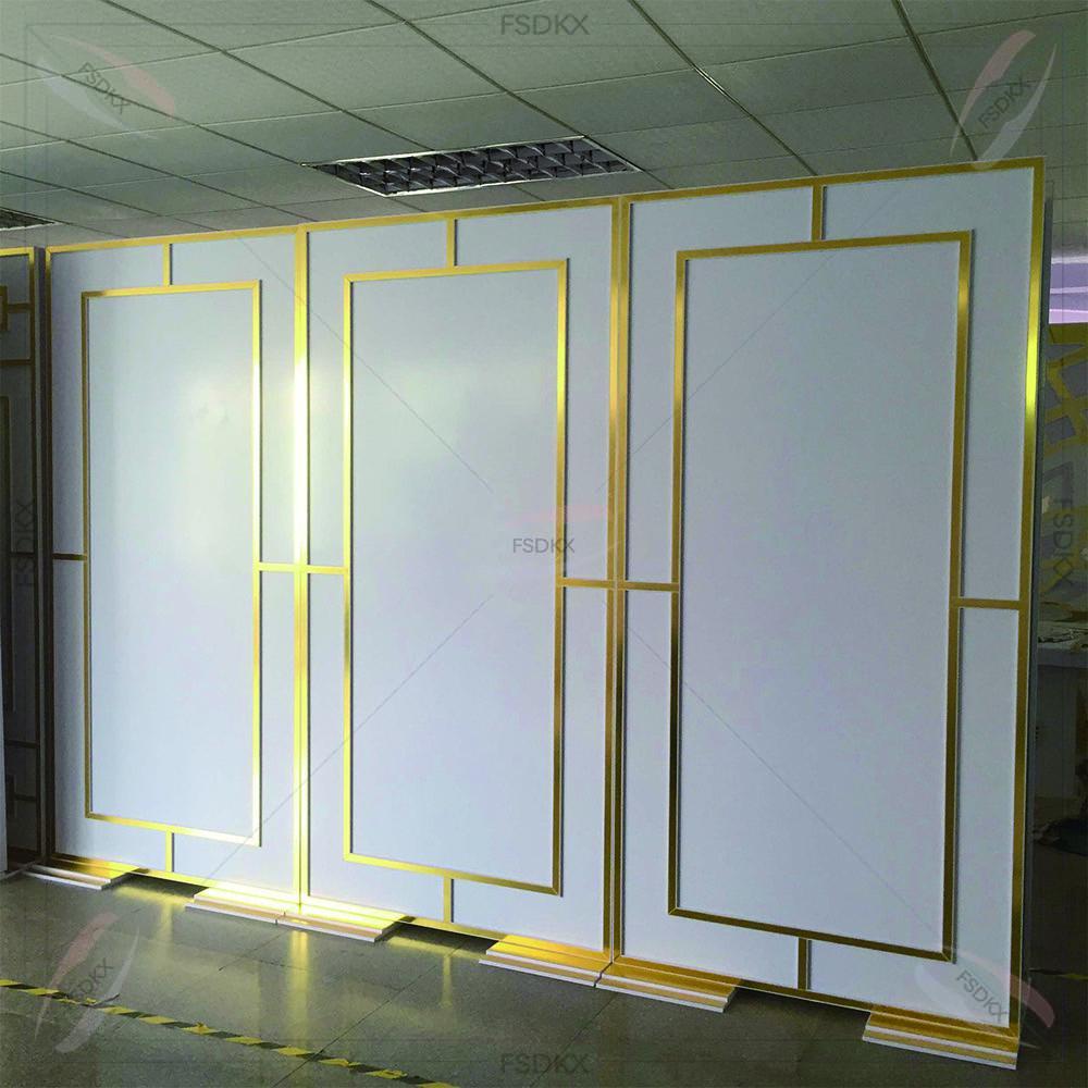 Shiny Gold Party Supplies Back - огляд і ціна Event Party Supply Rental